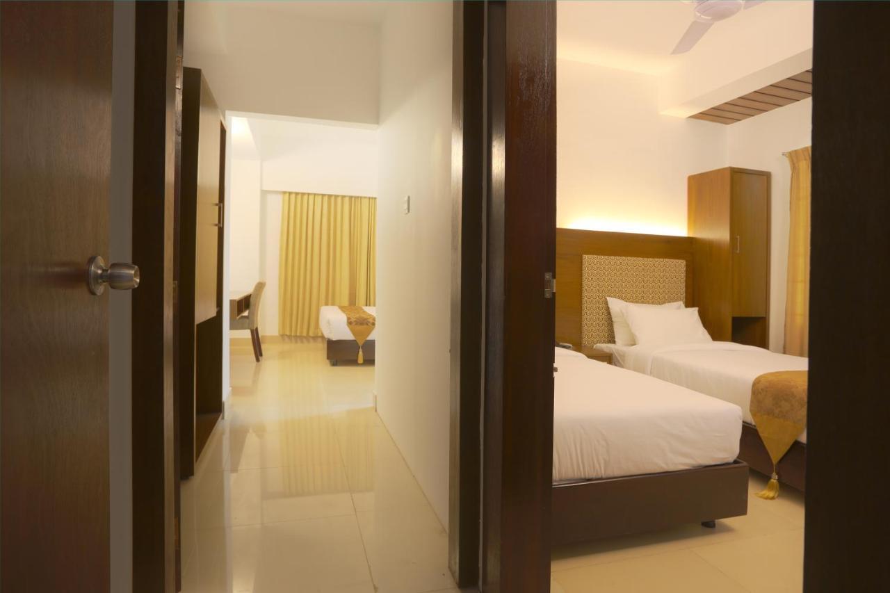 Holy Inn Sylhet Extérieur photo